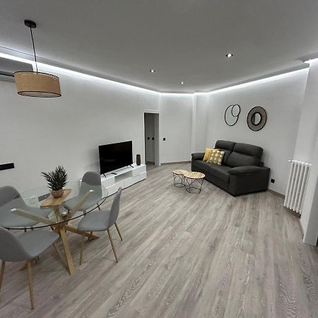 Arizonica Suites Chamartin มาดริด ภายนอก รูปภาพ