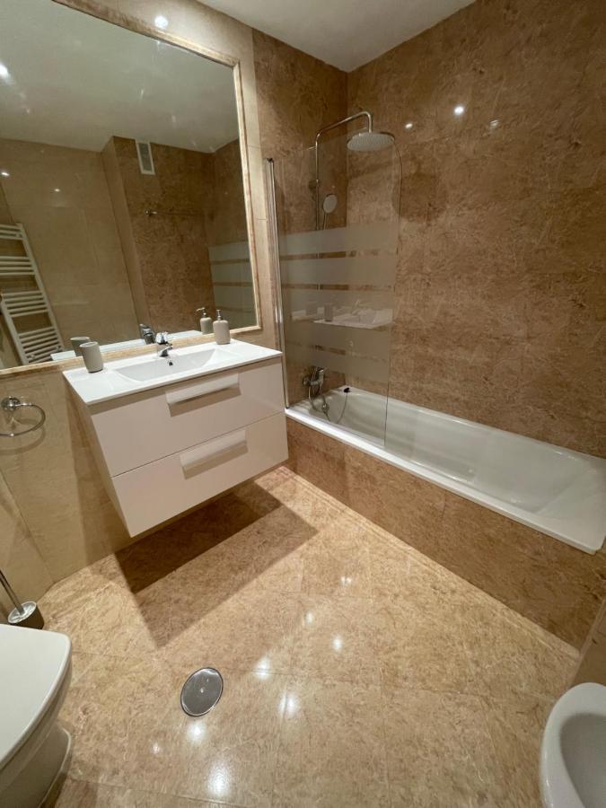 Arizonica Suites Chamartin มาดริด ภายนอก รูปภาพ