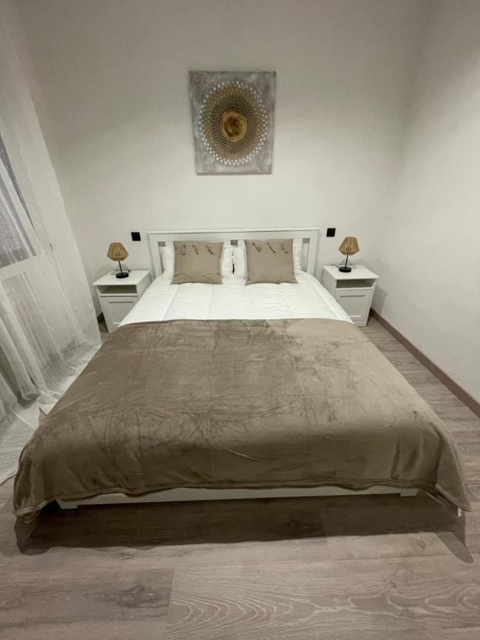 Arizonica Suites Chamartin มาดริด ภายนอก รูปภาพ